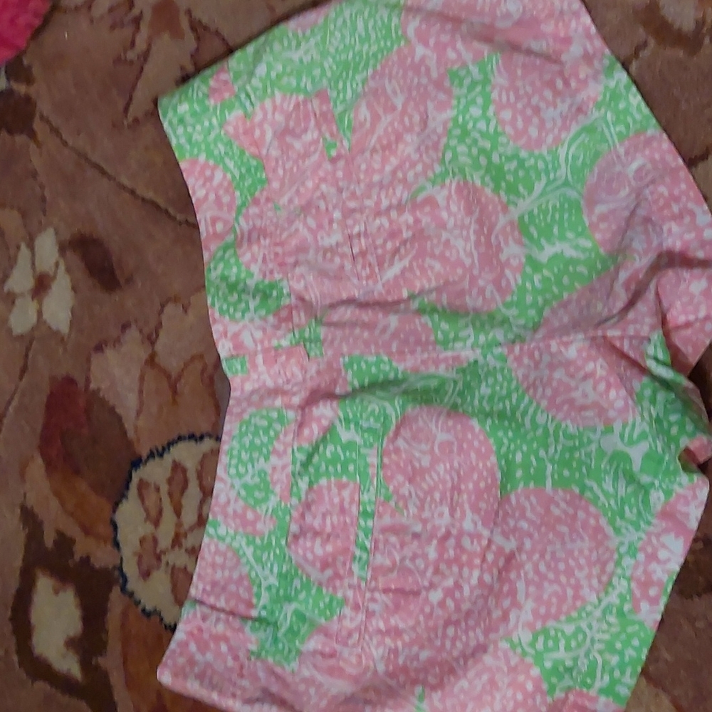 Lilly Pulitzer Walsh shorts size 2